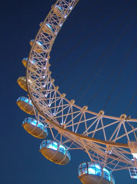 The London Eye -Giant Ferris Wheel