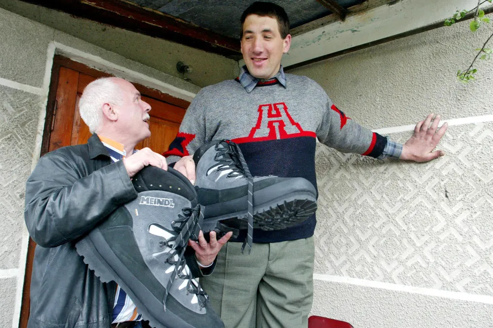 Former “World's Tallest Man” Leonid Stadnyk Dies Aged 44