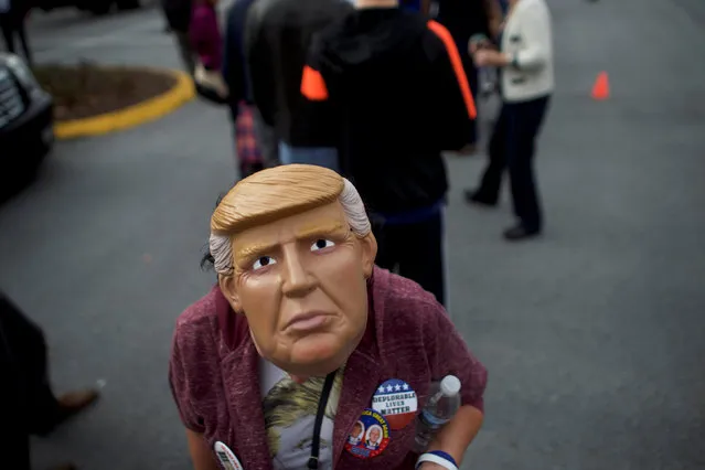 Donald Trump supporters wait in line outside before Melania Trump, wife to the Republican Presidential nominee, holds an event at Main Line Sports in Berwyn, Pennsylvania November 3, 2016. (Photo by Mark Makela/Reuters)