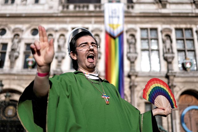 Julie Furton (Pere Eustache) celebrates the 10th anniversary of the enactment of same-s*x marriage in France (also known as “Mariage pour Tous”) at Paris City Hall, France on May 17, 2023. (Photo by Benoit Tessier/Reuters)