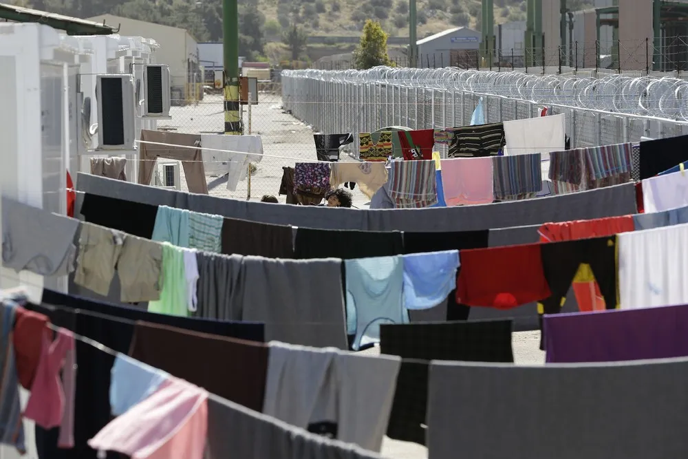 The Day in Photos – April 16, 2016