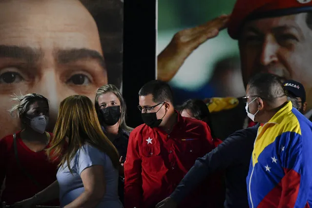 Former Foreign Minister Jorge Arreaza, of the ruling socialist party, arrives to concede the previous day's gubernatorial re-run election to opposition candidate Sergio Garrido in Barinas, Venezuela, Monday January 10, 2022. (Photo by Matias Delacroix/AP Photo)