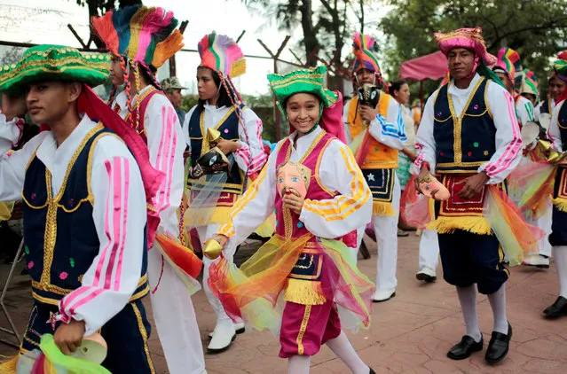 Students in traditional costumes take part in Independence Day celebrations in Managua, Nicaragua September 14, 2016. (Photo by Oswaldo Rivas/Reuters)