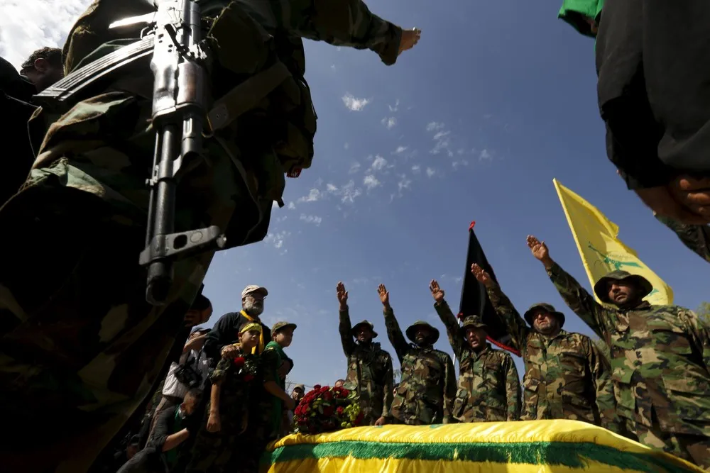 The Day in Photos – October 25, 2015