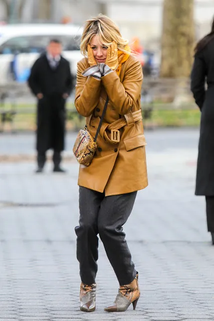 Kaley Cuoco is seen filming a scene for “The Flight Attendant” on December 18, 2019 in New York City.  (Photo by Jose Perez/Bauer-Griffin/GC Images)