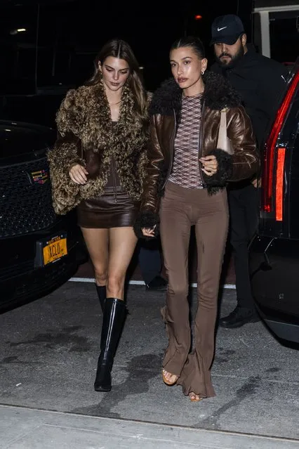 American models Kendall Jenner (L) and Hailey Baldwin Bieber are seen in Chelsea on April 30, 2022 in New York City. (Photo by Gotham/GC Images)