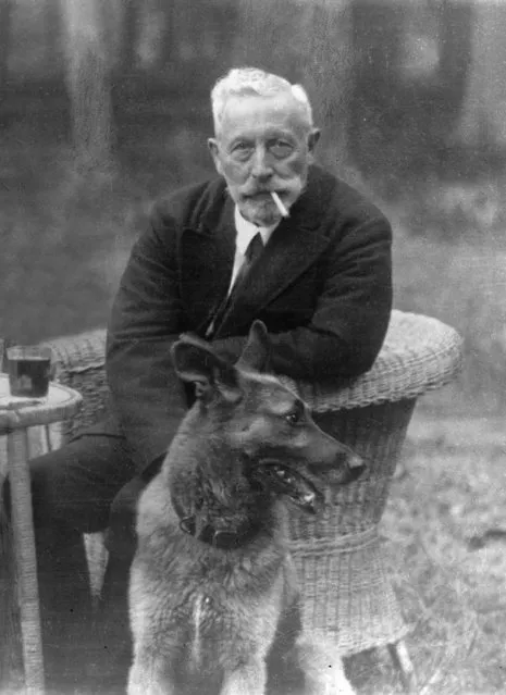 Germany's former Kaiser Wilhelm II poses with his favourite dog for his official 70th birthday portrait, in exile in Doorn, Netherlands, January 27, 1929. Wilhelm II abdicated Germany's throne, Nov. 10, 1918, at the close of the First World War, and was exiled to the   Netherlands. (Photo by AP Photo)