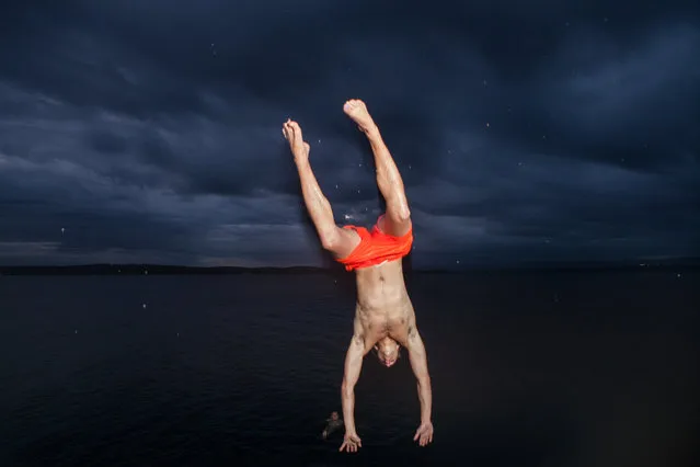 Swimming at Twilight. (Photo by Katherine Griffiths/Australian Life Prize 2015)