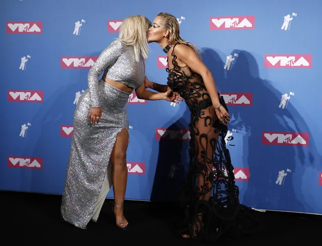 Bebe Rexha and Rita Ora pose backstage at the MTV Video Music Awards at Radio City Music Hall in New York on August 21, 2018. (Photo by Carlo Allegri/Reuters)