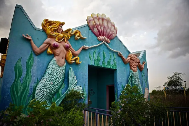 Abandoned Six Flags - New Orleans