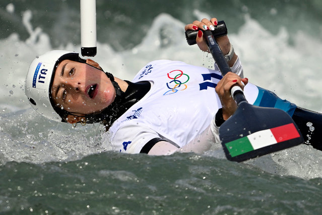 Italy's Marta Bertoncelli competes in the women's canoe single semifinal of the canoe slalom competition at Vaires-sur-Marne Nautical Stadium in Vaires-sur-Marne during the Paris 2024 Olympic Games on July 31, 2024. (Photo by Olivier Morin/AFP Photo)