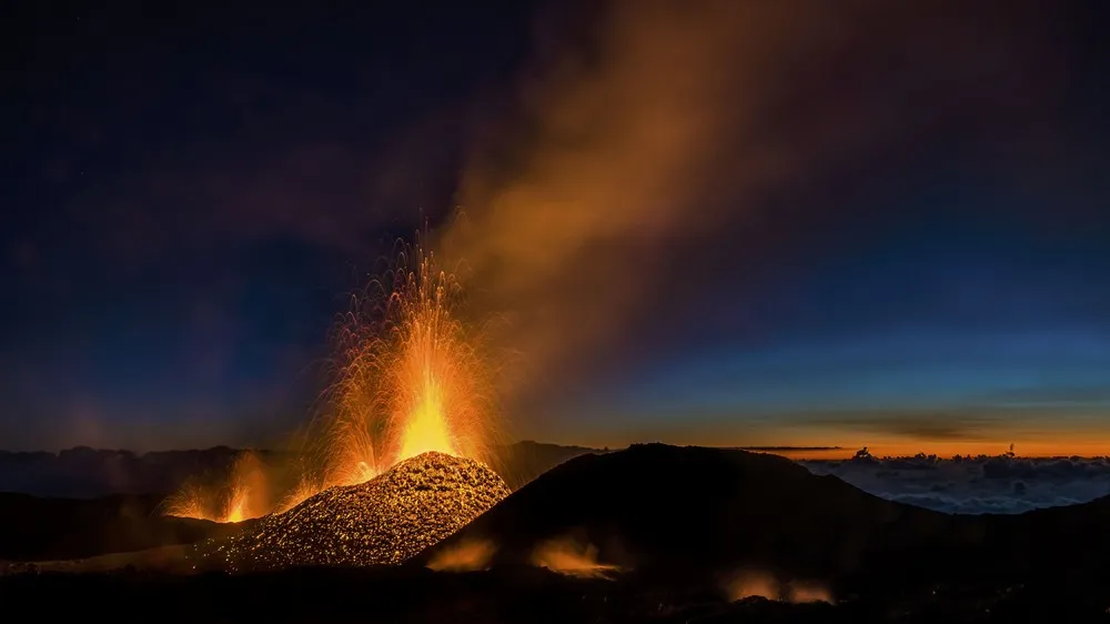 Peak of the Furnace – One of the Most Active Volcanoes in the World