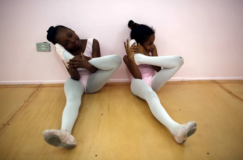 Ballerinas of Crackland