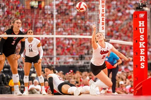 Nebraska setter Bergen Reilly (2) dives for the ball against Omaha during the first set of Wednesday’s match at Memorial Stadium on August 30, 2023 in Lincoln, Nebraska. (Photo by Dylan Widger/USA Today Sports)
