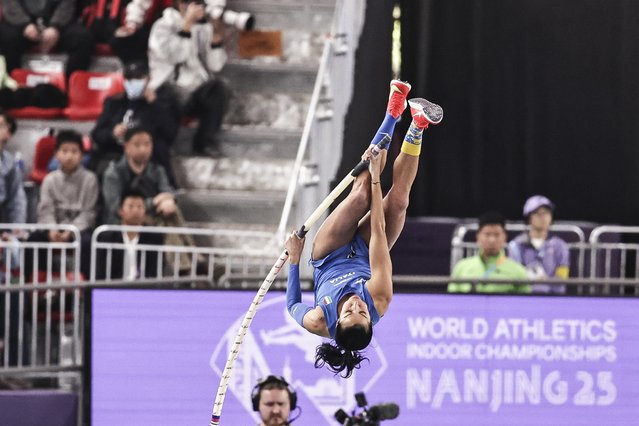Roberta Bruni of Italy competes during the Women's Pole Vault Final at the World Athletics Indoor Championships in Nanjing, China, 22 March 2025. (Photo by Andres Martinez Casares/EPA/EFE)