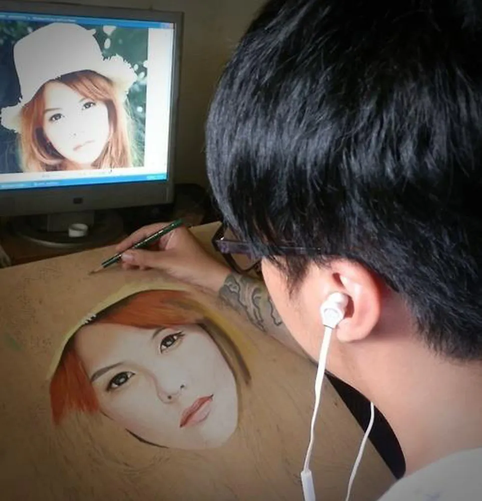 Hyper Realistic Drawings by Self-Taught Artist Ivan Hoo