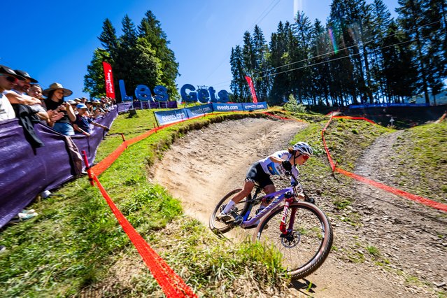 Jenny Rissveds of Sweden in action during the Cross Country Elite Women race at the UCI Mountain Bike World Cup in Les Gets, France, 31 August 2025. (Photo by Maxime Schmid/EPA)