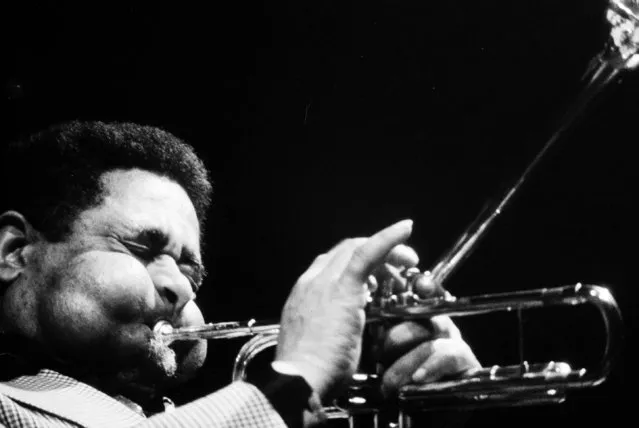 Jazz trumpeter Dizzy Gillespie is seen performing in New York, January 4, 1972. (Photo by John Lent/AP Photo)