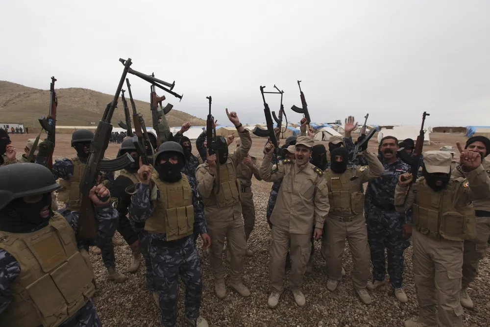 Iraqi Forces Prepare to Fight against Militants of the Islamic State