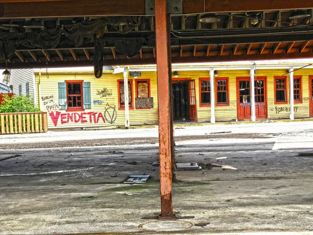 Abandoned Six Flags - New Orleans