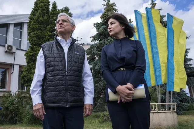 US Attorney General Merrick Garland and Ukrainian Prosecutor General of Ukraine Iryna Venediktova, meet in Krakovets, at the Ukraine border with Poland, Tuesday, June 21, 2022. (Photo by Nariman El-Mofty/AP Photo)
