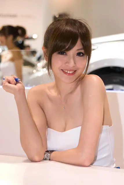 Asian Beauty: Hot Promotional Models in Taipei, Taiwan. Taipei Int'l Auto Show 2012