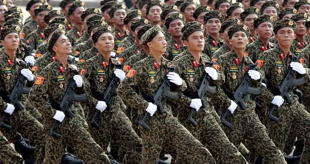 Vietnamese soldiers of a commando unit march during a parade marking their 70th National Day at Ba Dinh square in Hanoi, Vietnam September 2, 2015. (Photo by Reuters/Kham)