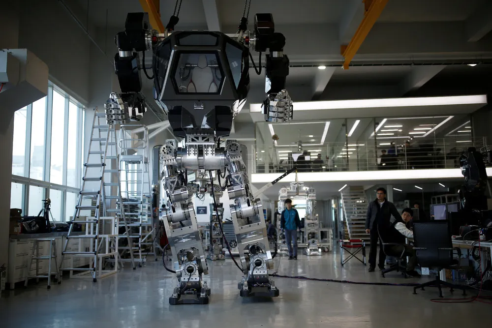 Method-2 – First Prototype Piloted Mech