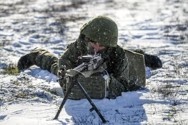 A Russian soldier takes part in drills at the Kadamovskiy firing range in the Rostov region in southern Russia, Wednesday, December 22, 2021. Russian Foreign Minister Sergey Lavrov says that Russian and U.S. negotiators will sit down for talks early next year to discuss Moscow's demand for Western guarantees precluding NATO's expansion to Ukraine. (Photo by AP Photo/Stringer)