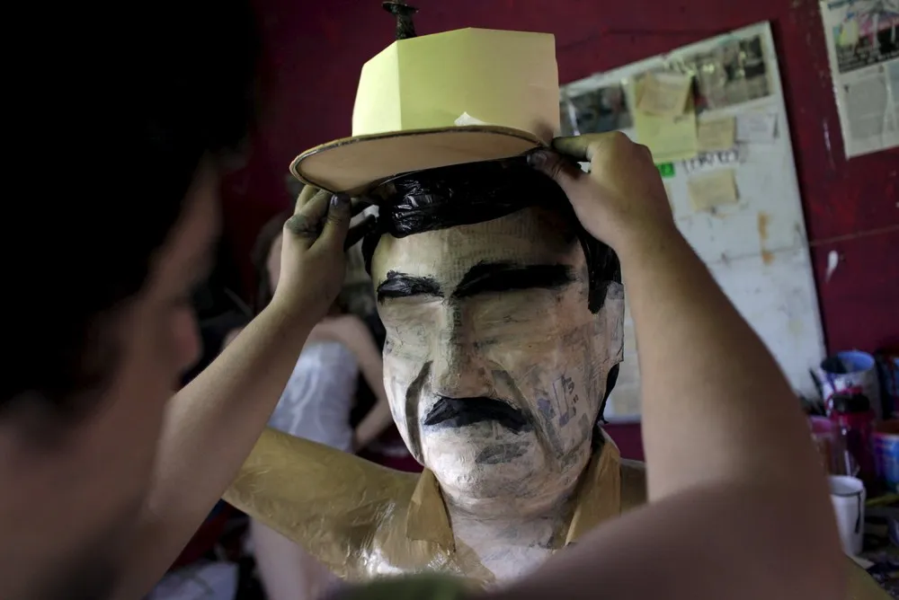 Make “El Chapo” in Piñata