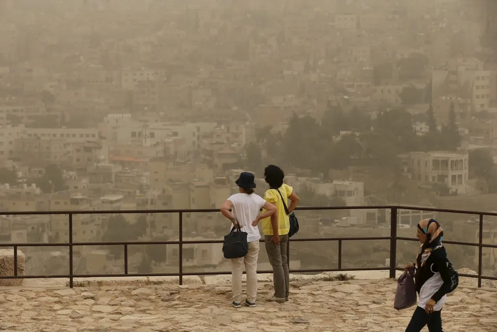Heavy Sandstorm Swept across Middle East
