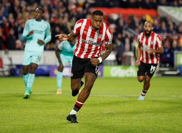 Brentford's Ivan Toney celebrates scoring his team's second goal in their Premier League win over Brighton & Hove Albion at Brentford Community Stadium in London, England on October 14, 2022. (Photo by John Sibley/Reuters)