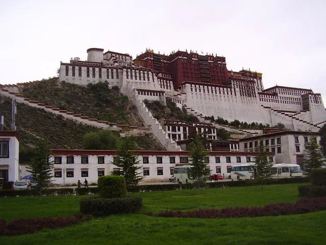 Potala Palace In Tibetan