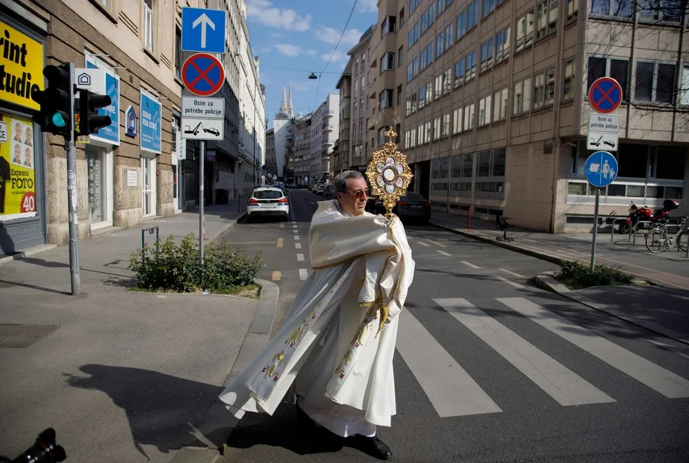 The Day in Photos – April 14, 2020