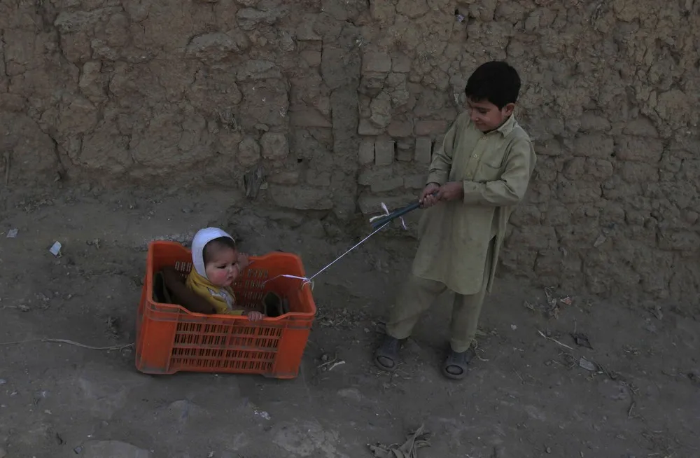 A Look at Life in Pakistan, Part 1/2