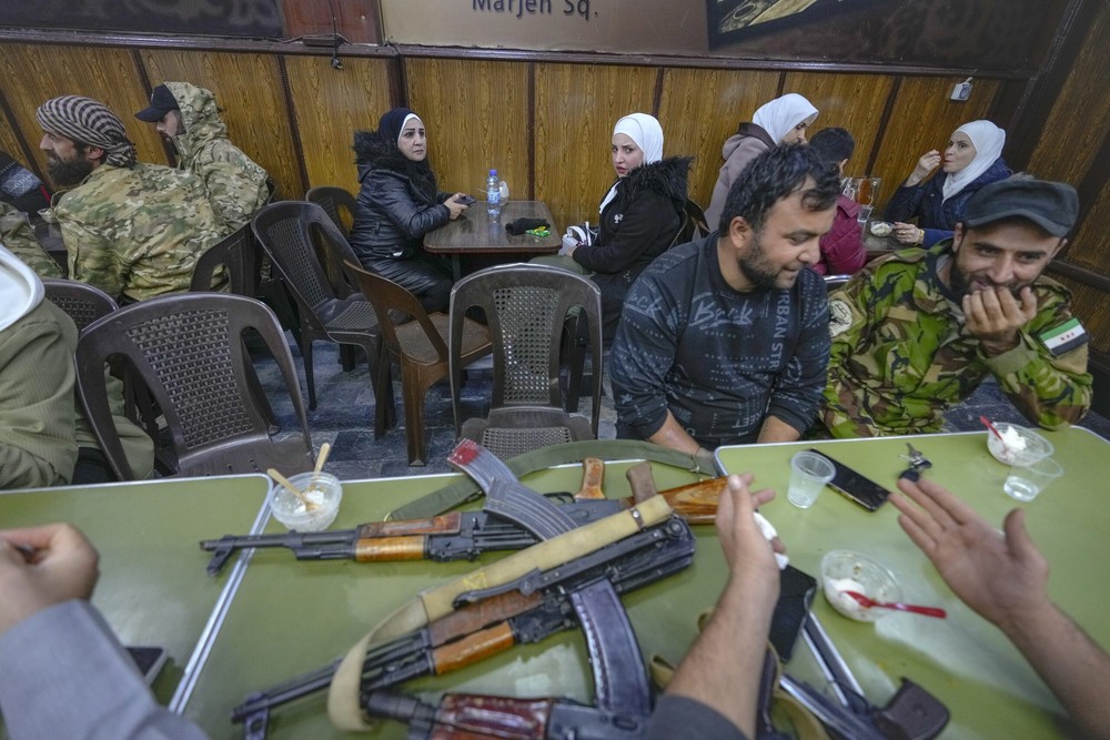 Pictures of the Year 2024, Part 228/2406