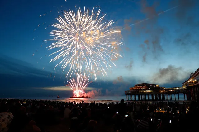 The sky above the North Sea lights up during the 39th edition of the annual International Fireworks Festival in Scheveningen, The Netherlands, 11 August 2018. (Photo by Bas Czerwinski/EPA/EFE)
