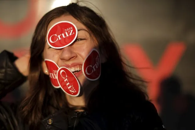 Delaney Anne poses for photographs with stickers on her face following a campaign stop by U.S. Republican presidential candidate and U.S. Senator Ted Cruz at the Tilt'n Diner in Tilton, New Hampshire January 18, 2016. (Photo by Brian Snyder/Reuters)