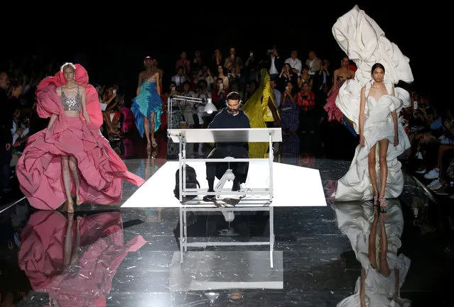 Models present creations by designer Daniel Roseberry as part of his Haute Couture Fall/Winter 2019/20 collection show for fashion house Schiaparelli in Paris, France, July 1, 2019. (Photo by Regis Duvignau/Reuters)