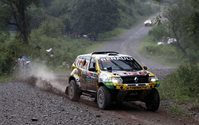 Emiliano Spataro of Argentina drives his Renault during the Termas de Rio Hondo-Jujuy third stage in the Dakar Rally 2016 in Tucuman province, Argentina, January 5, 2016. (Photo by Marcos Brindicci/Reuters)