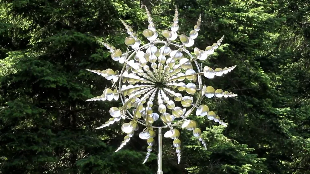Kinetic Masterpieces by Anthony Howe (Video)