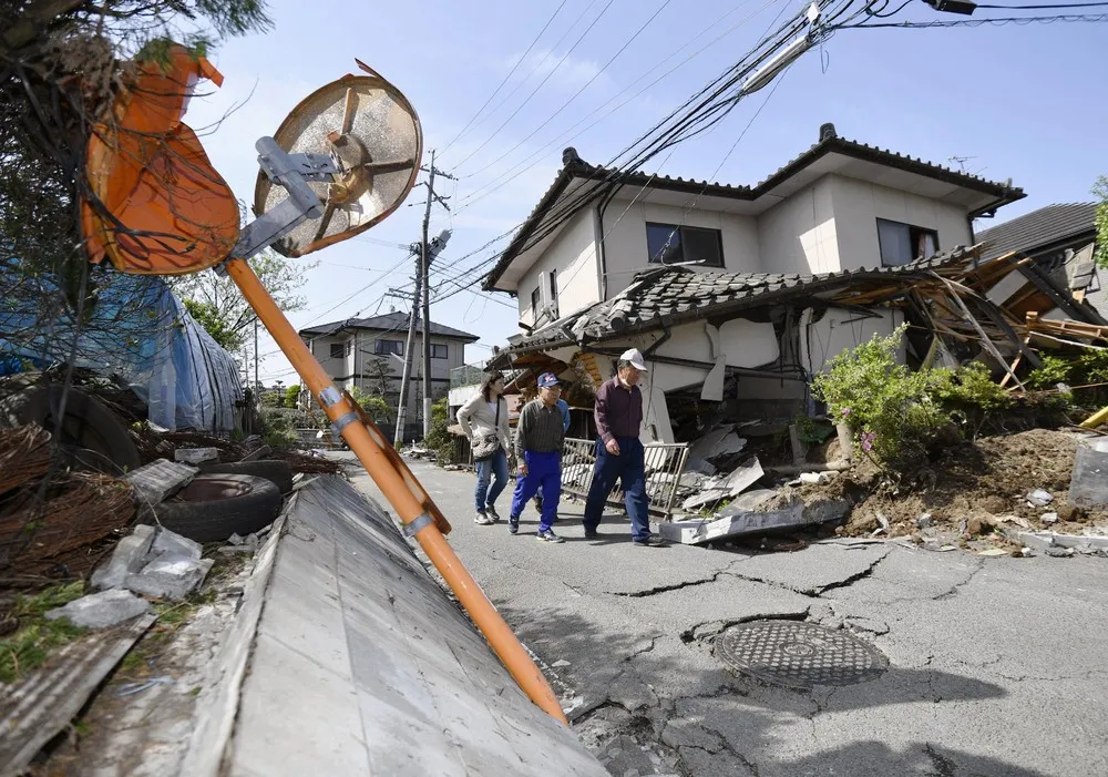 Strong Earthquake Hits Japan