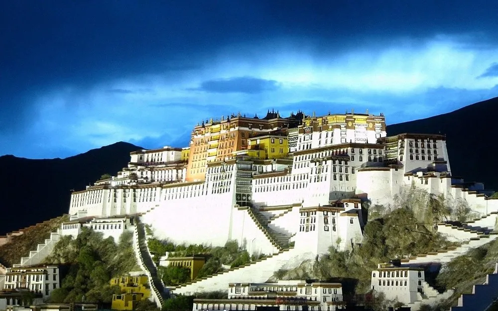 Potala Palace in Tibetan