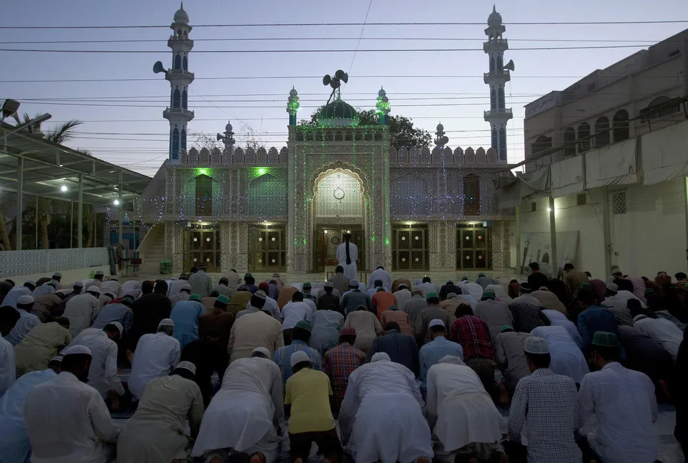Many Muslims to Begin Fasting for Month of Ramadan on Monday