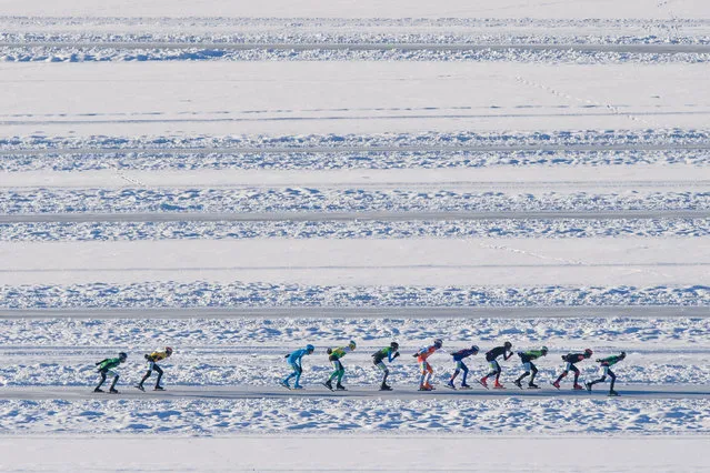 Speed skaters compete in the the alternative Elfstedentocht, inspired by the traditional canal racing event in the Netherlands, on the 12km (7.5 mile) long Weissensee lake in southern Austria on February 1, 2023. (Photo by Hollandse Hoogte/Rex Features/Shutterstock)