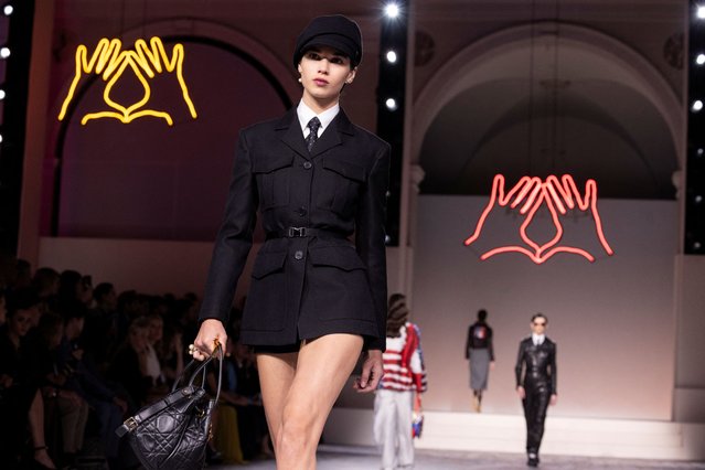Models present creations from the Dior pre-fall 2024 women's collection at the Brooklyn Museum in New York City, New York, U.S., April 15, 2024. (Photo by Caitlin Ochs/Reuters)