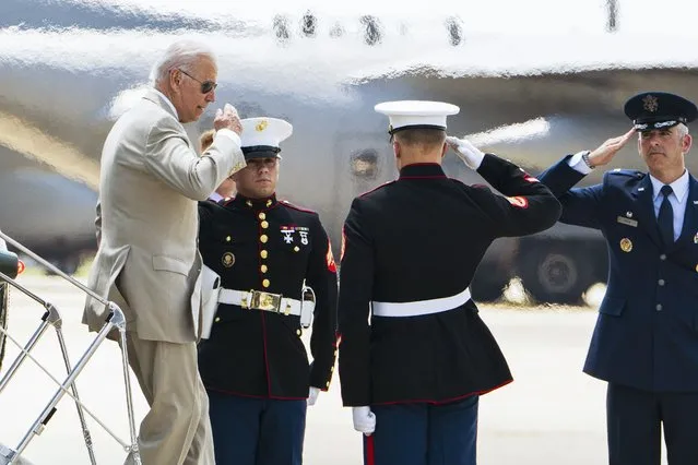 President Joe Biden arrives at Delaware Air National Guard Base in New Castle, Del., Friday, August 6, 2021. (Photo by Manuel Balce Ceneta/AP Photo)