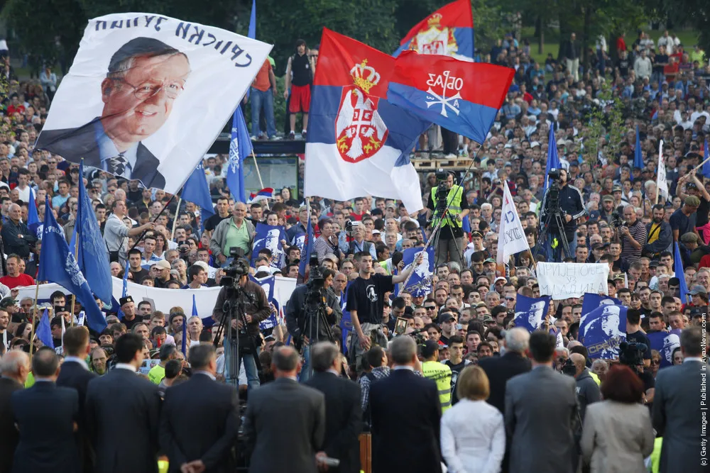 Pro-Mladic Supporters Demonstrate In Belgrade