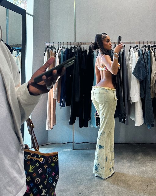 American rapper Saweetie snaps a selfie while shopping in the last decade of July 2024. (Photo by saweetie/Instagram)