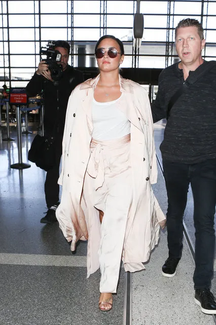 Demi Lovato is seen at LAX on May 16, 2017 in Los Angeles, California. (Photo by starzfly/Bauer-Griffin/GC Images)